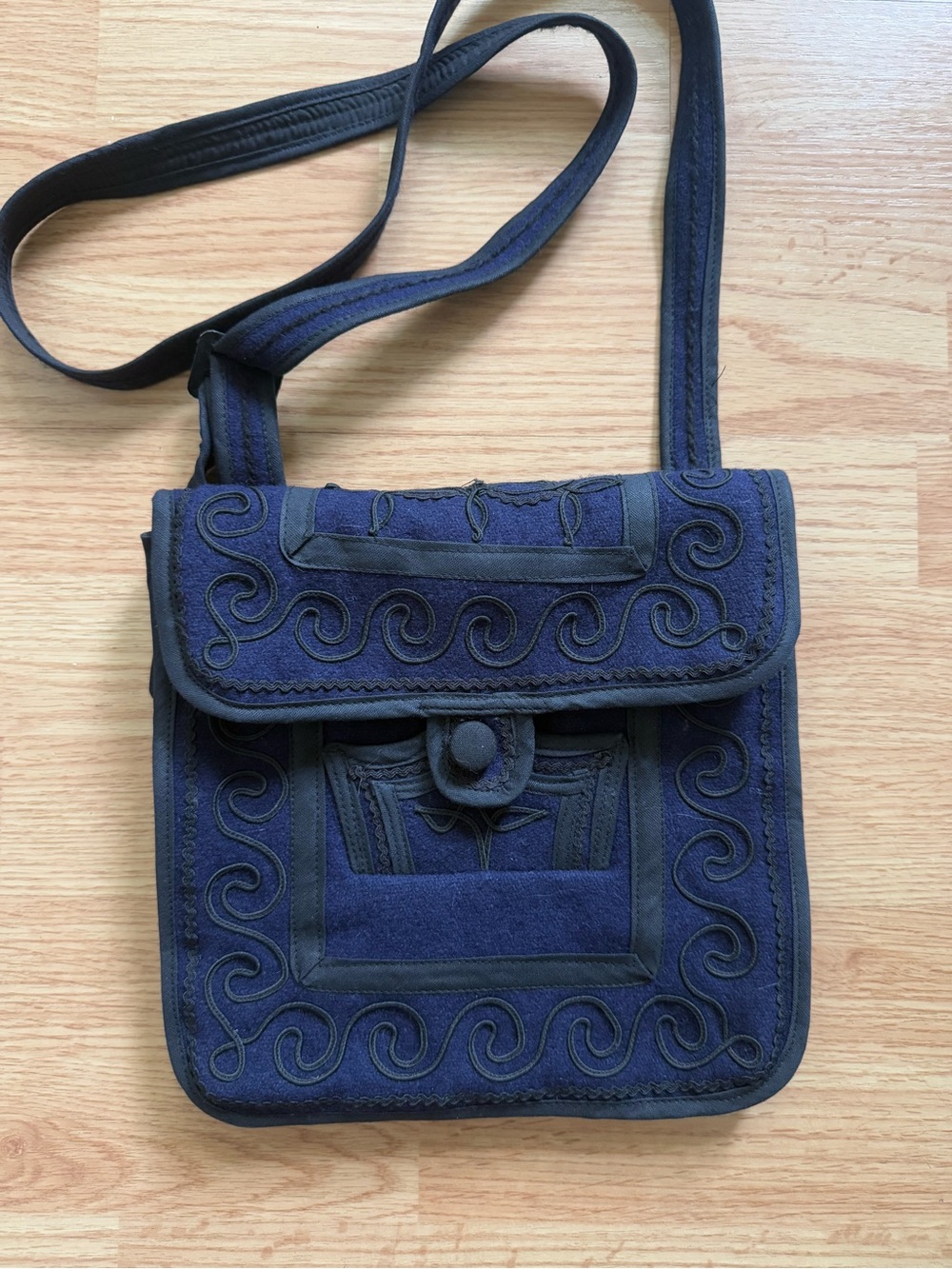 VTG 90s Handcrafted Guatemala 100% Wool Crossbody Bag Blue Swirl Folk Art